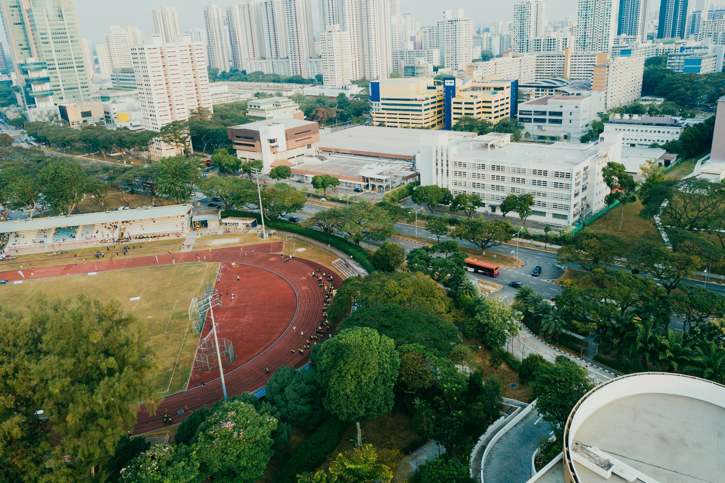 Sports and nature in cities: an odd couple or the perfect marriage?